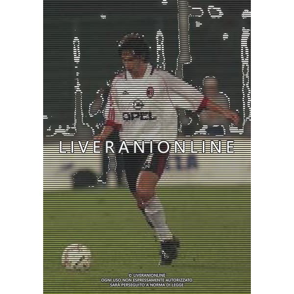08-09-1998 TORINO SEDICESIMI DI COPPA ITALIA TORINO MILAN 2-0 NELLA FOTO DEMETRIO ALBERTINI AG ALDO LIVERANI SAS