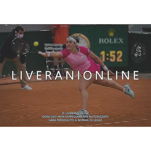 Roland Garros 2020, Grand Slam tournament - Tennis Internationals, 03 October 2020 Roland Garros stadium, paris, france, Italy Photo showing: Ons Jabeur of Tunisia in action against Aryna Sabalenka of Belarus @LM/DPPI/DPPI/Rob Prange AG ALDO LIVERANI SAS