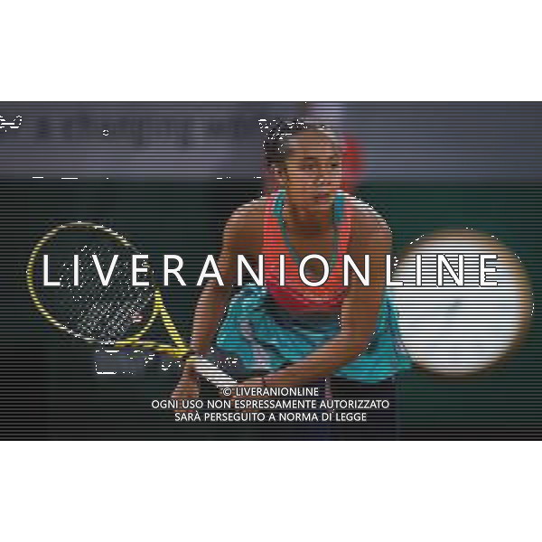 Roland Garros 2020, Grand Slam tournament - Tennis Internationals, 03 October 2020 Roland Garros stadium, paris, france, Italy Photo showing: Leylah Fernandez of Canada in action against Petra Kvitova of the Czech Republic @LM/DPPI/DPPI/Rob Prange AG ALDO LIVERANI SAS