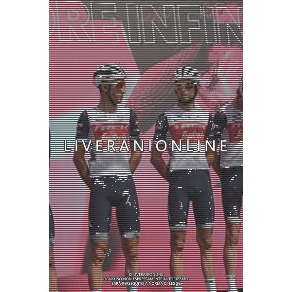 04-10-2020 Giro D\'italia; Tappa 02 Alcamo - Agrigento; 2020, Trek - Segafredo; Nibali, Antonio; Nibali, Vincenzo; Alcamo; ©SIROTTI / AGENZIA ALDO LIVERANI SAS
