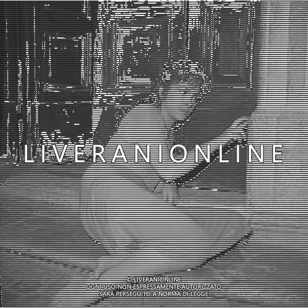 RETROSPETTIVA GINA LOLLOBRIGIDA ATTRICE NELLA FOTO GINA LOLLOBRIGIDA NEL FILM PANE AMORE E GELOSIA NELL\'ANNO 1954 AG ALDO LIVERANI SAS