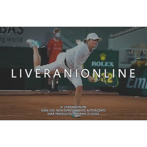 Roland Garros 2020, Grand Slam tournament - Tennis Internationals, 04 October 2020 Roland Garros stadium, paris, france, Italy Photo showing: Iga Swiatek of Poland in action against Simona Halep of Romania @LM/DPPI/DPPI/Rob Prange AG ALDO LIVERANI SAS