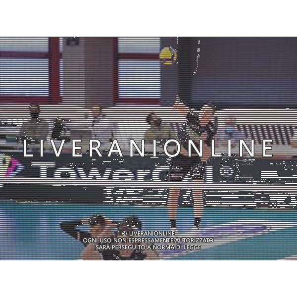 Top Volley Cisterna vs Kioene Padova - Campionato di Volley Superlega Serie A 2020/2021, 04 ottobre 2020 Cisterna di Latina, Italia Nella foto: battuta Toncek Stern (Kioene Padova) @LM/Luigi Mariani AG ALDO LIVERANI SAS
