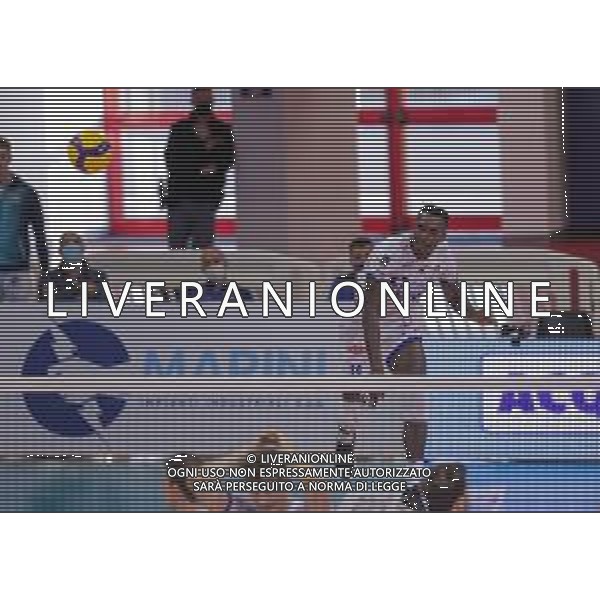 Top Volley Cisterna vs Kioene Padova - Campionato di Volley Superlega Serie A 2020/2021, 04 ottobre 2020 Cisterna di Latina, Italia Nella foto: battuta Samuel Onwuelo (Top Volley Cisterna) @LM/Luigi Mariani AG ALDO LIVERANI SAS
