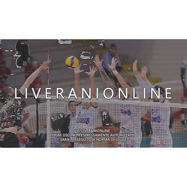 Top Volley Cisterna vs Kioene Padova - Campionato di Volley Superlega Serie A 2020/2021, 04 ottobre 2020 Cisterna di Latina, Italia Nella foto: muro Top Volley Cisterna @LM/Luigi Mariani AG ALDO LIVERANI SAS