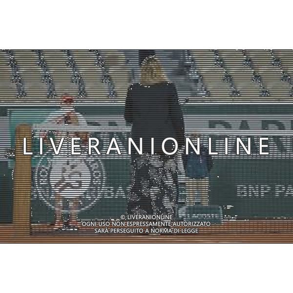 Roland Garros 2020, Grand Slam tournament - Tennis Internationals, 05 October 2020 Roland Garros stadium, paris, france, Italy Photo showing: Sofia KENIN (USA) sheds tears while interview of Marion Bartoli after winned the match @LM/DPPI/DPPI/Stephane Allaman