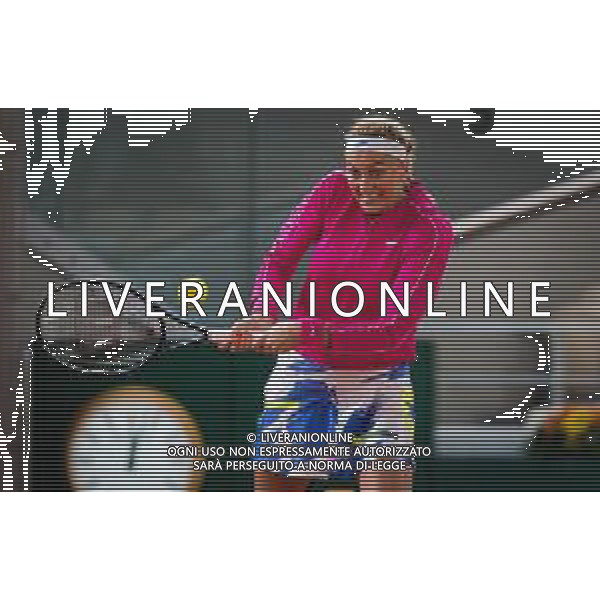 Roland Garros 2020, Grand Slam tournament - Tennis Internationals, 05 October 2020 Roland Garros stadium, paris, france, Italy Photo showing: Petra Kvitova of the Czech Republic in action against Shuai Zhang of China @LM/DPPI/DPPI/Rob Prange