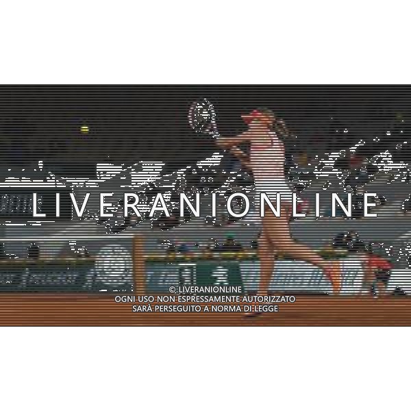 Roland Garros 2020, Grand Slam tournament - Tennis Internationals, 05 October 2020 Roland Garros stadium, paris, france, Italy Photo showing: Sofia Kenin of the United States in action against Fiona Ferro of France @LM/DPPI/DPPI/Rob Prange