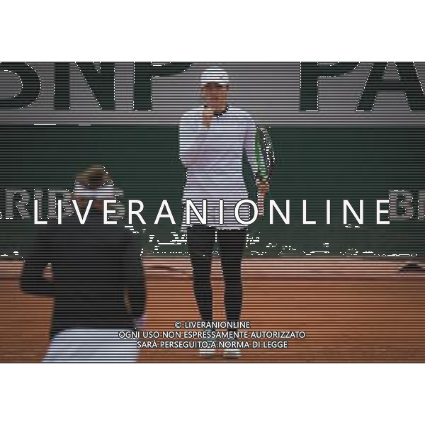 Roland Garros 2020, Grand Slam tournament - Tennis Internationals, 05 October 2020 Roland Garros stadium, paris, france, Italy Photo showing: Iga Swiatek of Poland and Nicole Melichar of the United States in action @LM/DPPI/DPPI/Rob Prange