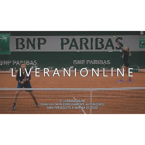 Roland Garros 2020, Grand Slam tournament - Tennis Internationals, 05 October 2020 Roland Garros stadium, paris, france, Italy Photo showing: Demi Schuurs of the Netherlands and Kveta Peschke of the Czech Republic in action @LM/DPPI/DPPI/Rob Prange