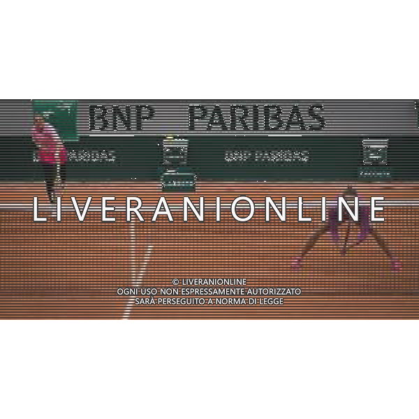Roland Garros 2020, Grand Slam tournament - Tennis Internationals, 05 October 2020 Roland Garros stadium, paris, france, Italy Photo showing: Kristyna Pliskova of the Czech Republic and Viktoria Kuzmova of Slovakia in action @LM/DPPI/DPPI/Rob Prange
