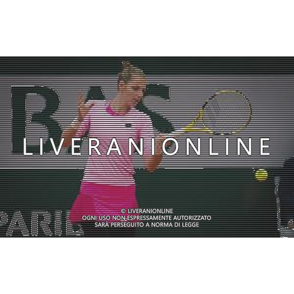 Roland Garros 2020, Grand Slam tournament - Tennis Internationals, 05 October 2020 Roland Garros stadium, paris, france, Italy Photo showing: Kristyna Pliskova of the Czech Republic and Viktoria Kuzmova of Slovakia in action @LM/DPPI/DPPI/Rob Prange