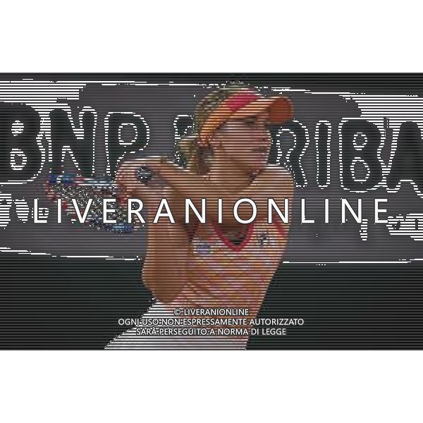 Roland Garros 2020, Grand Slam tournament - Tennis Internationals, 05 October 2020 Roland Garros stadium, paris, france, Italy Photo showing: Sofia Kenin of the United States in action against Fiona Ferro of France @LM/DPPI/DPPI/Rob Prange