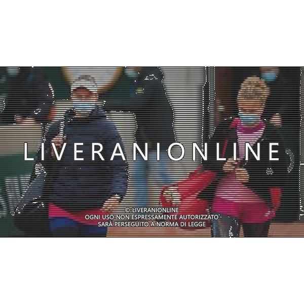 Roland Garros 2020, Grand Slam tournament - Tennis Internationals, 05 October 2020 Roland Garros stadium, paris, france, Italy Photo showing: Katerina Siniakova and Barbora Krejcikova of the Czech Republic in action @LM/DPPI/DPPI/Rob Prange