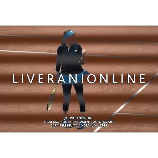 Quarter-finals at the Roland Garros 2020 - Tennis Internationals, 06 October 2020 Roland Garros stadium, paris, france, Italy Photo showing: Danielle Collins of the United States in action against Ons Jabeur of Tunisia @LM/DPPI/DPPI/Rob Prange AG ALDO LIVERANI SAS