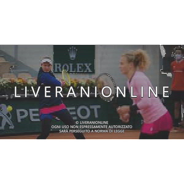 Quarter-finals at the Roland Garros 2020 - Tennis Internationals, 06 October 2020 Roland Garros stadium, paris, france, Italy Photo showing: Barbora Krejcikova and Katerina Siniakova of the Czech Republic @LM/DPPI/DPPI/Rob Prange AG ALDO LIVERANI SAS