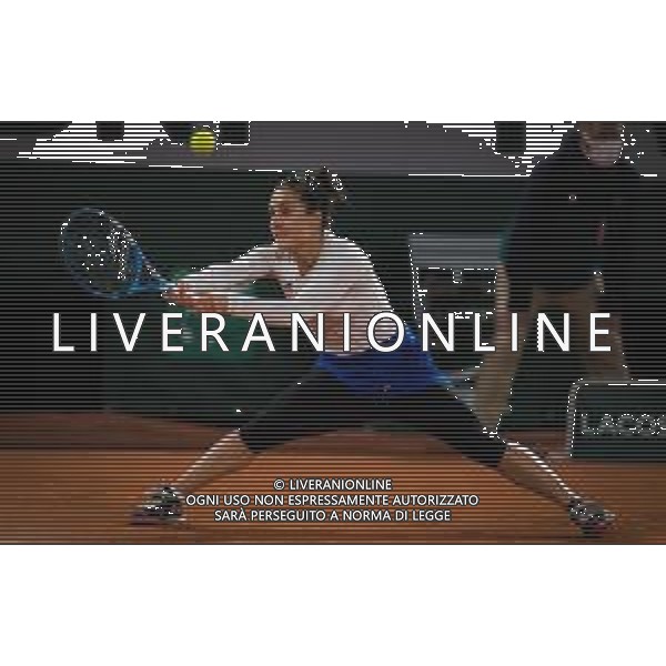 Quarter-finals at the Roland Garros 2020 - Tennis Internationals, 06 October 2020 Roland Garros stadium, paris, france, Italy Photo showing: Martina Trevisan of Italy in action against Iga Swiatek of Poland @LM/DPPI/DPPI/Rob Prange AG ALDO LIVERANI SAS