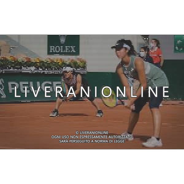 Quarter-final of the Roland Garros 2020, Grand Slam - Tennis Internationals, 07 October 2020 Roland Garros stadium, paris, france, Italy Photo showing: Shuko Aoyama and Ena Shibahara of Japan in action @LM/DPPI/DPPI/Rob Prange AG ALDO LIVERANI SAS