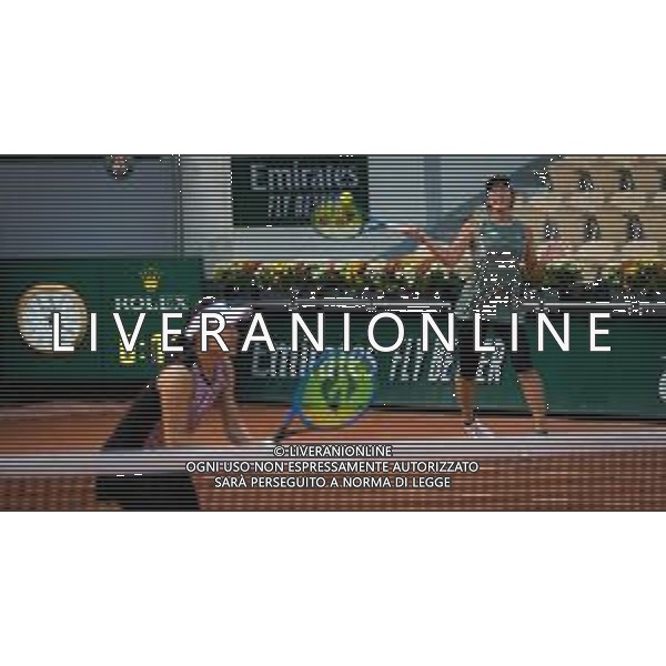Quarter-final of the Roland Garros 2020, Grand Slam - Tennis Internationals, 07 October 2020 Roland Garros stadium, paris, france, Italy Photo showing: Shuko Aoyama and Ena Shibahara of Japan in action @LM/DPPI/DPPI/Rob Prange AG ALDO LIVERANI SAS