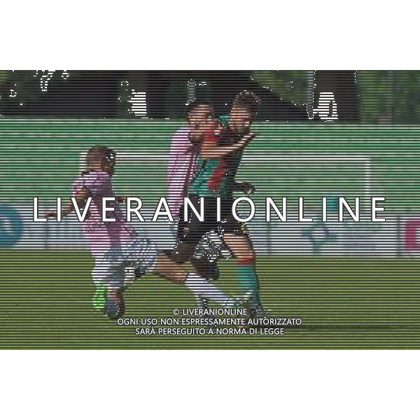 Ternana vs Palermo Campionato Serie C - 3 giornata Stadio Liberati - Terni 07-10-2020 nella foto Saraniti e Martin contrastano Kontek ©Federico Gaetano