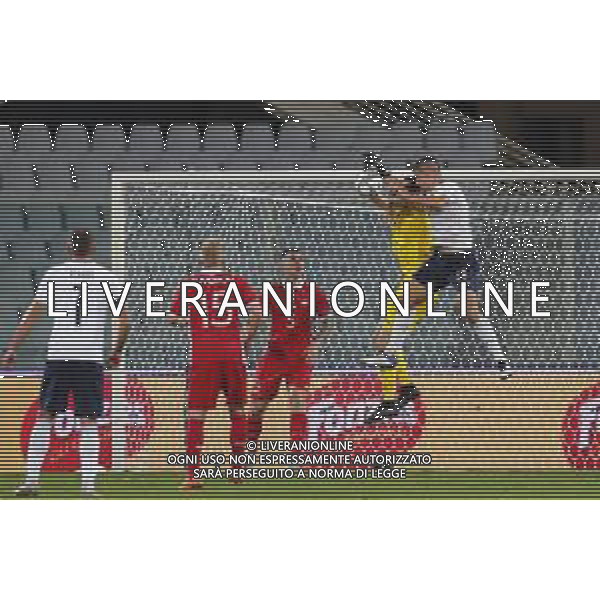 Italia - Moldavia Partita Amichevole del 07/10/2020 nella foto: occasione Mancini Gianluca(Italia) ©Claudio Zamagni/Agenzi Aldo Liverani s.a.s. Mancini Gianluca(Italia) Alexei Koselev during friendly soccer match between Italy and Moldova at Artemio Franchi Stadium on October 07 2020 photo credit by Claudio Zamagni/Aldo Liverani Photo Agency / AGENZIA ALDO LIVERANI SAS