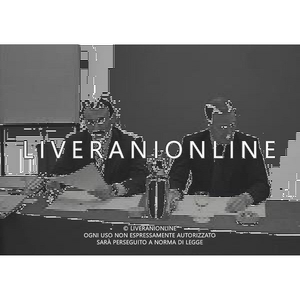 1994 MILANO ASSEMBLEA AIC PER LO SCIOPERO DEI CALCIATORI NELLA FOTO LEONARDO GROSSO E AVVOCATO SERGIO CAMPANA AG ALDO LIVERANI SAS