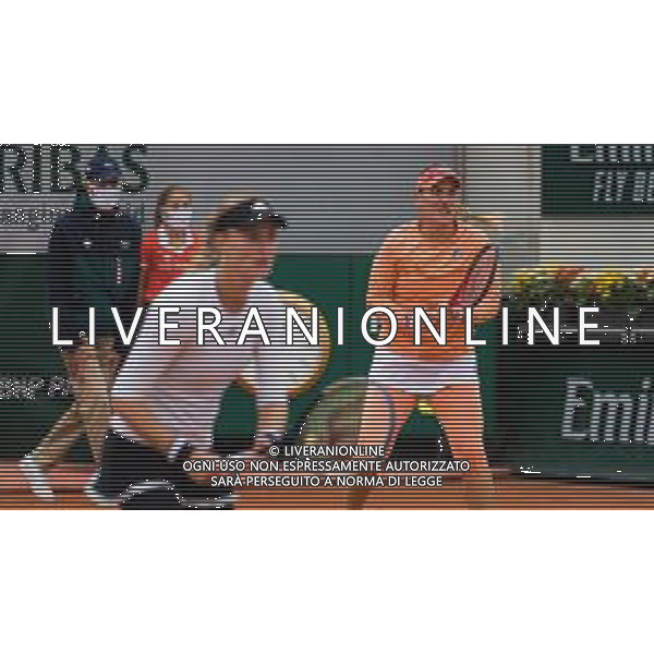 Roland Garros 2020, Grand Slam tournament - Tennis Internationals, 09 October 2020 Roland Garros stadium, paris, france, Italy Photo showing: Kristina Mladenovic of France and Timea Babos of Hungary in action @LM/DPPI/DPPI/Rob Prange AG ALDO LIVERANI SAS