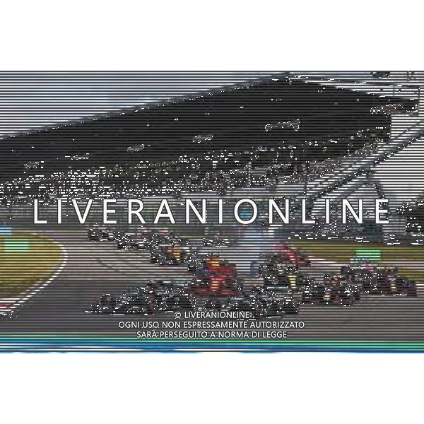 Lewis Hamilton (GBR) Mercedes AMG F1 W11 and Valtteri Bottas (FIN) Mercedes AMG F1 lead at the start of the race. 11.10.2020. Formula 1 World Championship, Rd 11, Eifel Grand Prix, Nurbugring, Germany, Race Day. - www.xpbimages.com, EMail: requests@xpbimages.com © Copyright: Charniaux / XPB Images/ AGENZIA ALDO LIVERANI SAS - ITALY ONLY EDITORIAL USE ONLY