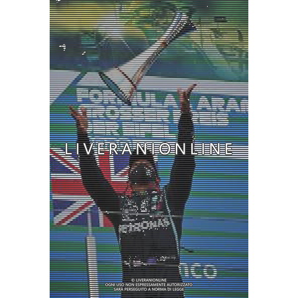 Race winner Lewis Hamilton (GBR) Mercedes AMG F1 celebrates on the podium. 11.10.2020. Formula 1 World Championship, Rd 11, Eifel Grand Prix, Nurbugring, Germany, Race Day. - www.xpbimages.com, EMail: requests@xpbimages.com © Copyright: Batchelor / XPB Images / AGENZIA ALDO LIVERANI SAS - ITALY ONLY EDITORIAL USE ONLY
