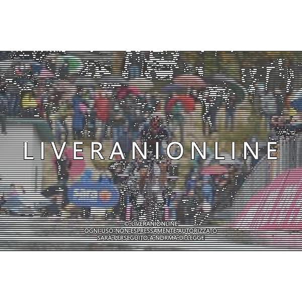 11-10-2020 Giro D\'italia; Tappa 09 San Salvo - Roccaraso Aremogna; 2020, Team Ineos Grenadier; Castroviejo, Jonathan; Roccaraso Aremogna; ©SIROTTI / AGENZIA ALDO LIVERANI SAS