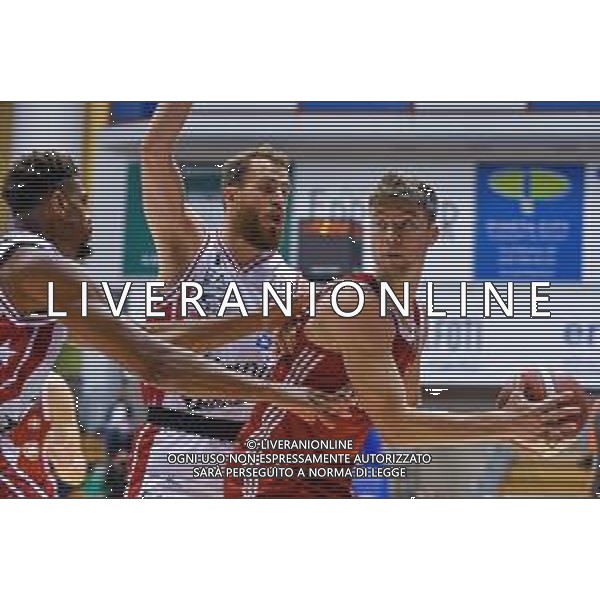 Basket Allianz Pallacanestro Trieste vs A|X Armani Exchange Milano - Campionato di Basket Serie A 2020/2021, 11 ottobre 2020 Trieste, Italia Nella foto: Juan Manuel Fernandez (Trieste) contrastato da Sergio Rodriguez (Milano) @LM/Franco Debernardi AG ALDO LIVERANI SAS