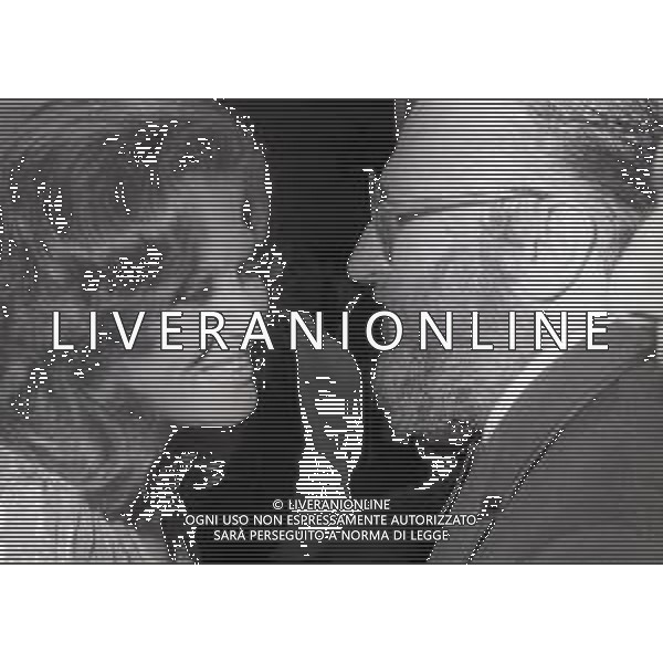RETROSPETTIVA CLAUDIA CARDINALE ATTRICE NELLA FOTO CLAUDIA CARDINALE CON SERGIO LEONE AL FESTIVAL INTERNAZIONALE DEL CINEMA DI CANNES NELL\'ANNO 1972 AG ALDO LIVERANI SAS 