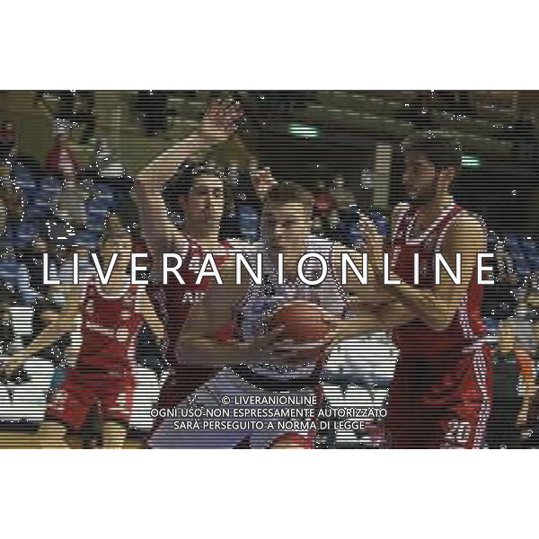 Basket Allianz Pallacanestro Trieste vs A|X Armani Exchange Milano - Campionato di Basket Serie A 2020/2021, 11 ottobre 2020 Trieste, Italia Nella foto: Kaleb Tarczewski (A|X Armani Exchange Milano) contrastato da Matteo Da Ros (Pallacanestro Trieste) e Davide Alviti (Allianz Pallacanestro Trieste) @LM/Luca Tedeschi AG ALDO LIVERANI SAS