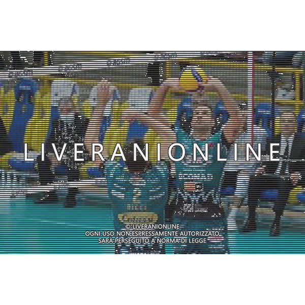 NBV Verona vs Sir Safety Conad Perugia - Campionato di Volley Superlega Serie A 2020/2021, 11 ottobre 2020 Verona, Italia Nella foto: Palleggio di Dragan Travica - Sir Safety Conad Perugia @LM/Roberto Tommasini AG ALDO LIVERANI SAS