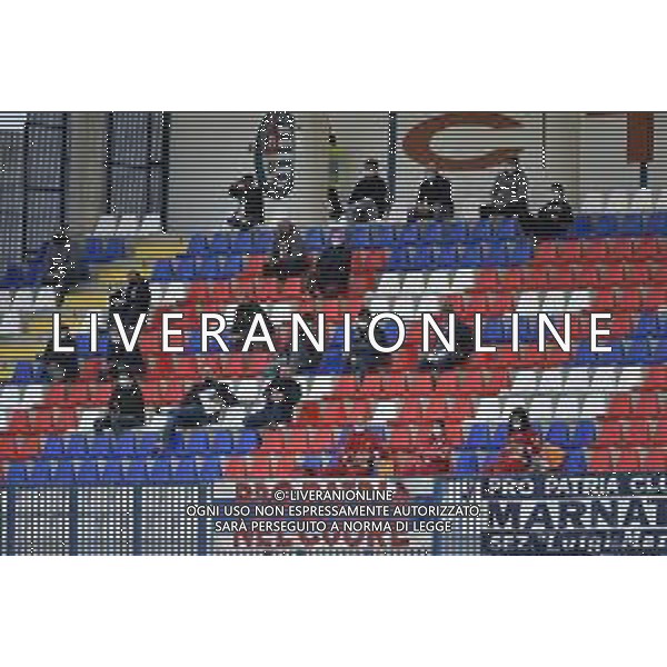 distanziamento sociale tra gli spettatori presenti sugli spalti Pro Patria vs Pistoiese Campionato Serie C - 4° giornata Busto Arsizio (VA) 11–10-2020 Stadio Carlo Speroni foto Roberto Garavaglia - agenzia Aldo Liverani sas