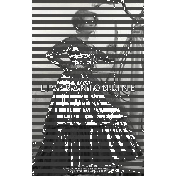 RETROSPETTIVA CLAUDIA CARDINALE ATTRICE NELLA FOTO CLAUDIA CARDINALE NELL\'ANNO 1968 NEL FILM WESTERN"C\'ERA UNA VOLTA IL WEST" AG ALDO LIVERANI SAS     