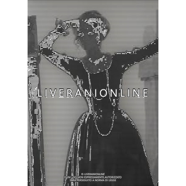 RETROSPETTIVA CLAUDIA CARDINALE ATTRICE NELLA FOTO CLAUDIA CARDINALE NELL\'ANNO 1968 NEL FILM "C\'ERA UNA VOLTA IL WEST" AG ALDO LIVERANI SAS  