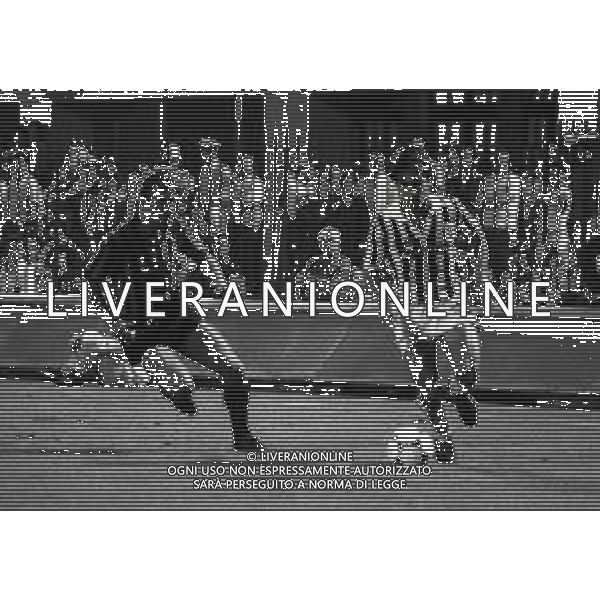 30-06-1983 MILANO MUNDIALITO INTER JUVENTUS 0-1 NELLA FOTO GIUSEPPE GALDERISI E RENE VAN DER GIJP AG ALDO LIVERANI SAS
