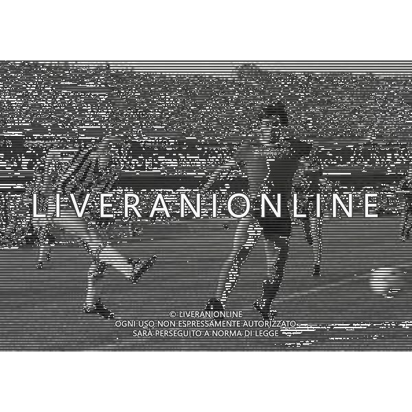 14-10-1984 VERONA CAMPIONATO DI CALCIO SERIE A VERONA JUVENTUS 2-0 NELLA FOTO MASSIMO BONINI E ANTONIO DI GENNARO AG ALDO LIVERANI SAS