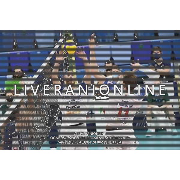 Riccardo Sbertoli (Milano) SX alza per Matteo Piano (Milano) DX Allianz Milano vs Consar Ravenna Regular Season SuperLega Credem Banca - 5° giornata Milano 14-10-2020 Allianz Cloud - Palalido foto Roberto Garavaglia - agenzia Aldo Liverani sas