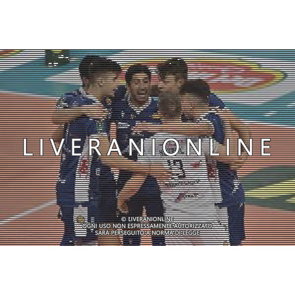 esultanza Ravenna dopo un punto Allianz Milano vs Consar Ravenna Regular Season SuperLega Credem Banca - 5° giornata Milano 14-10-2020 Allianz Cloud - Palalido foto Roberto Garavaglia - agenzia Aldo Liverani sas
