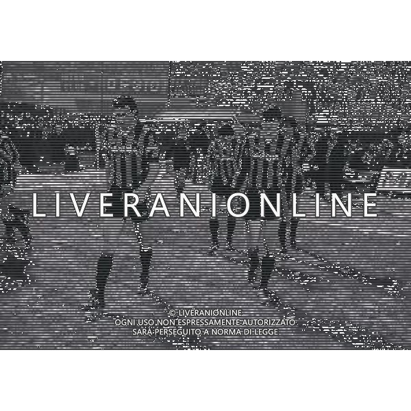 07-12-1983 MILANO COPPA RITORNO UEFA OTTAVI DI FINALE INTER -AUSTRIA VIENNA 1-1 NELLA FOTO GRAZIANO BINI-ALDO SERENA AG ALDO LIVERANI SAS