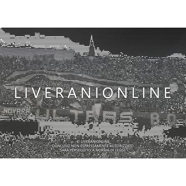 02-03-1983 MILANO ANDATA QUARTI DI FINALE DI COPPA DELLE COPPE INTER REAL MADRID 1-1 NELLA FOTO TIFOSI INTER AG ALDO LIVERANI SAS