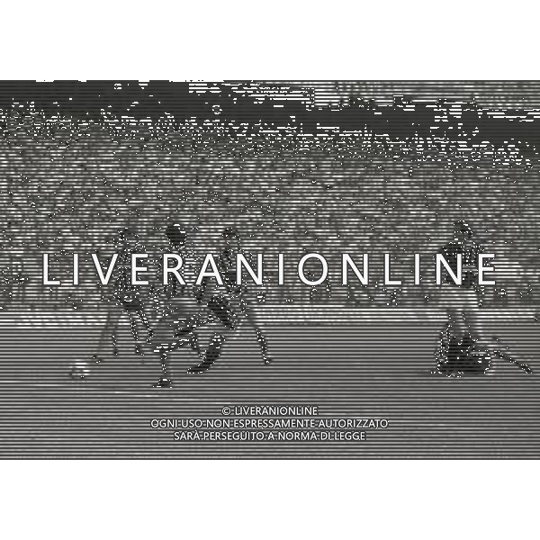 06-05-1984 MILANO CAMPIONATO DI CALCIO SERIE A MILAN PISA 2-1 NELLA FOTO AZIONE DI GIOCO AG ALDO LIVERANI SAS