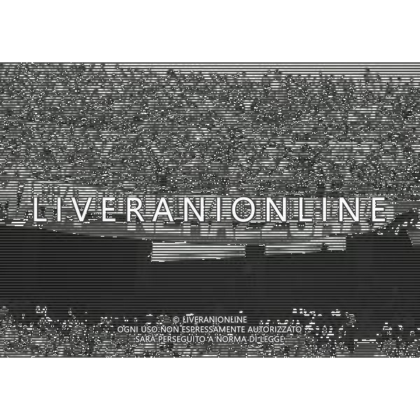 06-05-1984 MILANO CAMPIONATO DI CALCIO SERIE A MILAN PISA 2-1 NELLA FOTO TIFOSI PISA RINGRAZIANO ROMEO ANCONETANI AG ALDO LIVERANI SAS