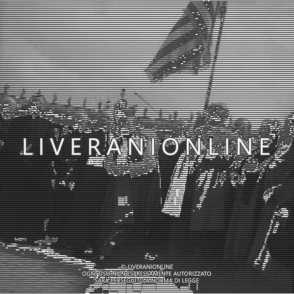 RETROSPETTIVA CARDINALE FRANCIS JOSEPH SPELLMAN ARCIVESCOVO CATTOLICO STATUNITENSE NELLA FOTO IL CARDINALE FRANCIS SPELLAMN IN PIAZZA SAN PIETRO A ROMA NELL\'ANNO 1955 AG ALDO LIVERANI SAS