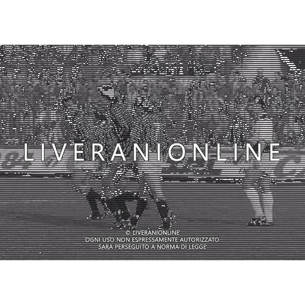 25-03-1984 MILANO CAMPIONATO DI CALCIO SERIE A MILAN-UDINESE 2-0 NELLA FOTO ABBRACCI GIOCATORI MILAN DOPO IL GOAL AG ALDO LIVERANI SAS