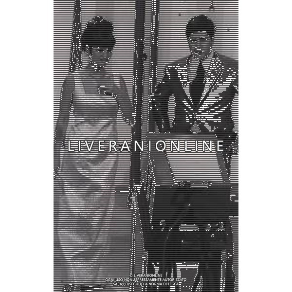 RETROSPETTIVA CLAUDIA CARDINALE ATTRICE NELLA FOTO CLAUDIA CARDINALE A MILANO NELL\'ANNO 1966 CON IL REGISTA ANTONELLO FALQUI E RITA PAVONE AG ALDO LIVERANI SAS 