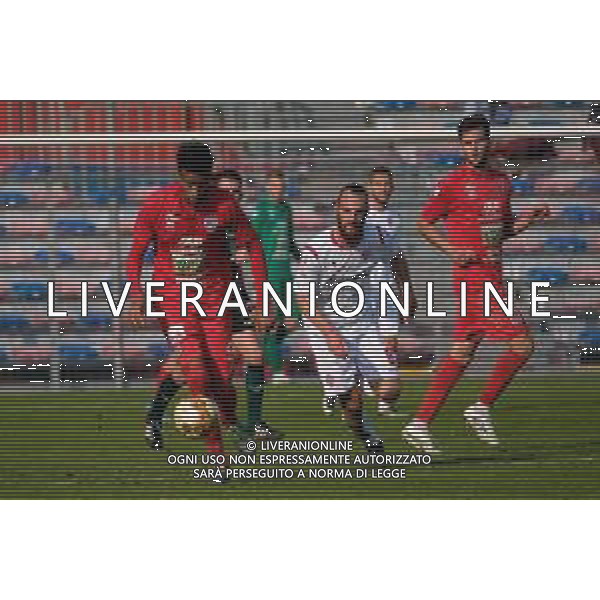 Virtus Verona vs VL Pesaro - Campionato di Calcio Serie C - Lega Pro 2020/2021, 17 ottobre 2020 Verona, Italia Nella foto: Rachid Arma - Virtus Vecomp Verona - Enrico Pezzi - VIS Pesaro @LM/Roberto Tommasini/ AGENZIA ALDO LIVERANI SAS