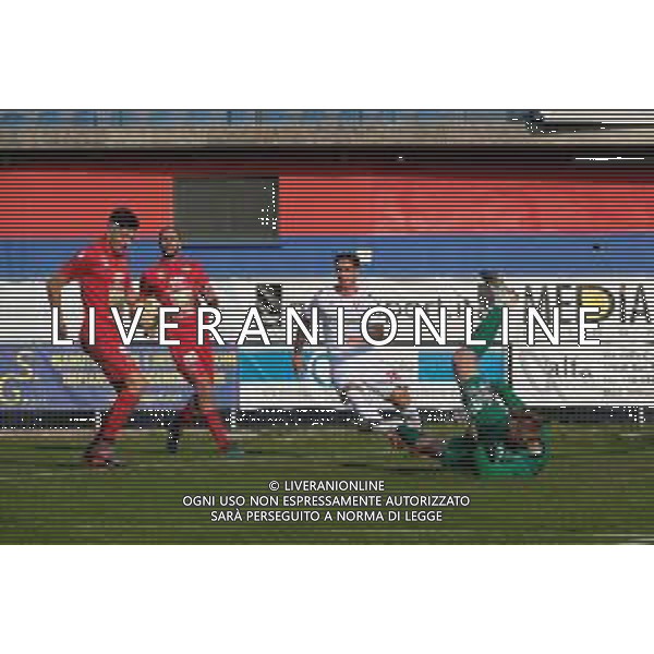 Virtus Verona vs VL Pesaro - Campionato di Calcio Serie C - Lega Pro 2020/2021, 17 ottobre 2020 Verona, Italia Nella foto: Parata di Alessandro Giacomel - Virtus Vecomp Verona @LM/Roberto Tommasini/ AGENZIA ALDO LIVERANI SAS